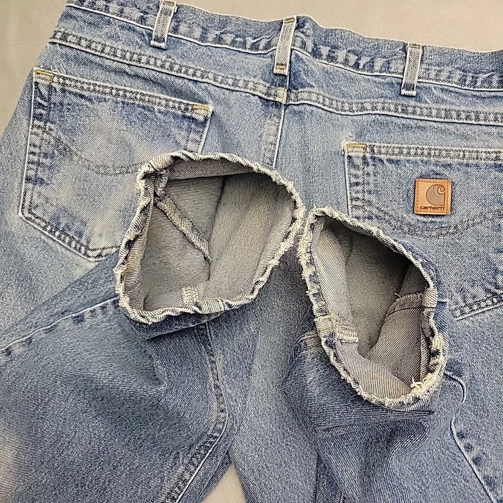 VTG Carhartt Jeans Mens 36x30 Blue B17 Relaxed Fit Denim Workwear Faded Distress